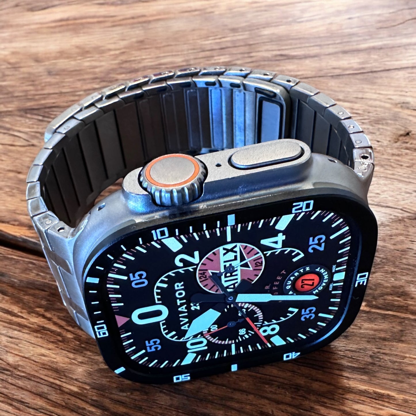 AviatorCo® AirFLX – Modern Aviation Apple Watch Face (Clockology)