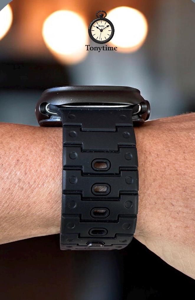 Magnetic Silicone Sport Band for Apple Watch: 42-49mm, Sweatproof