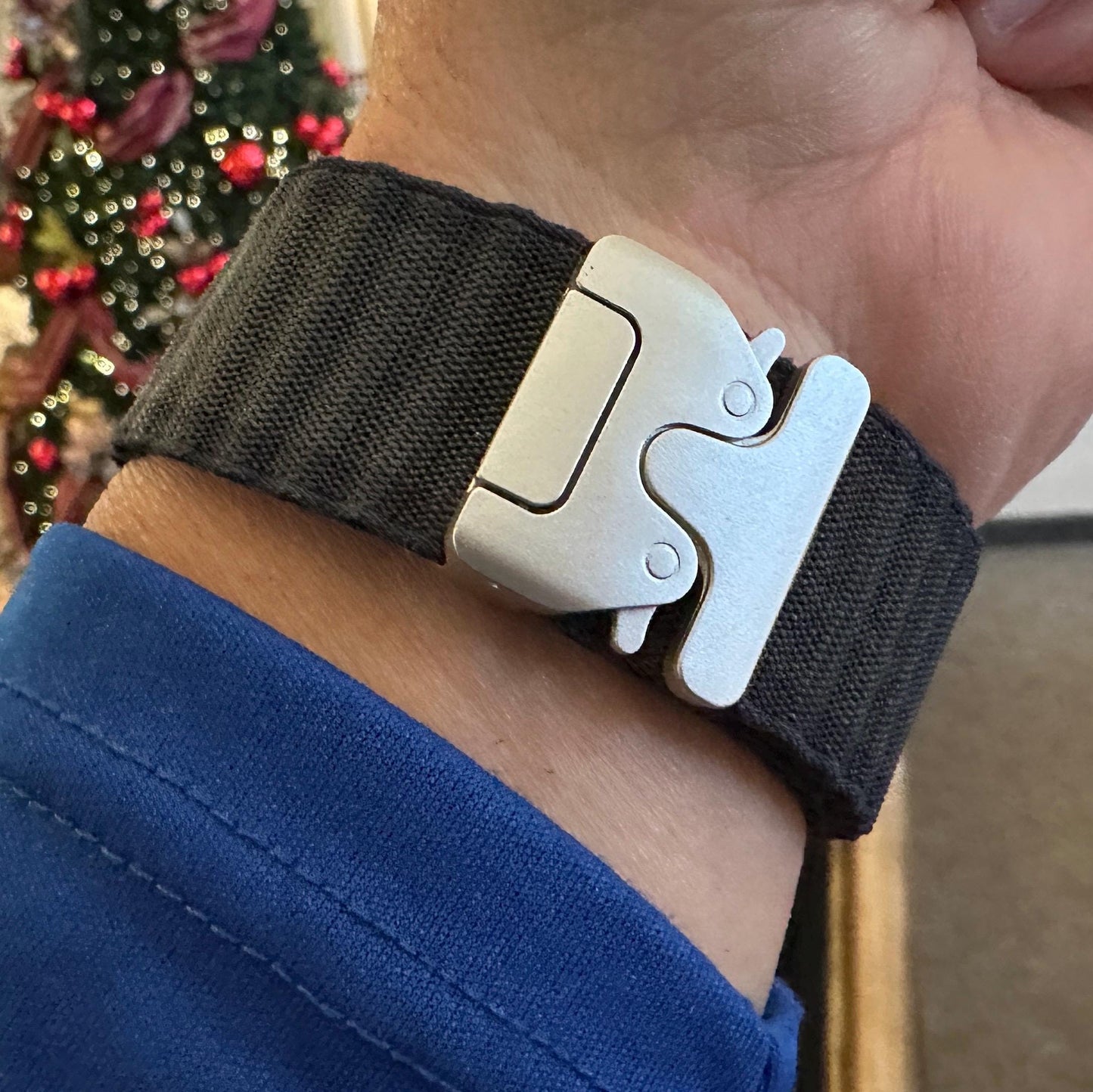 Ripple Elastic Nylon Apple Watch Band: Parachute Buckle Sport Strap 42mm - 49mm