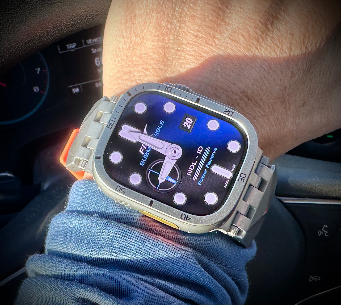 Fin® NDL ID – Dive Inspired Apple Watch Face (Clockology)