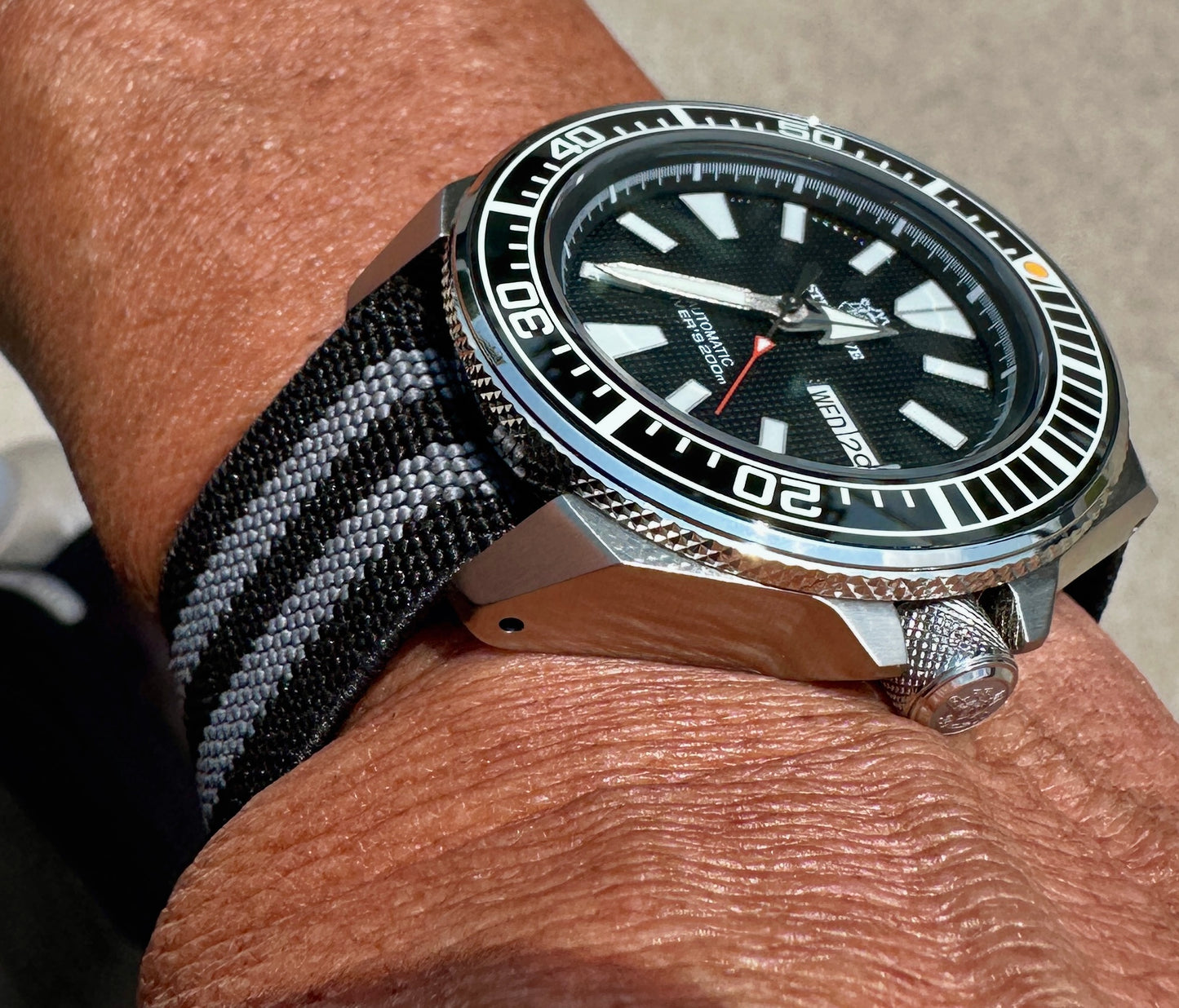 Marine Flex Elastic Watch Strap | Black w/ Gray Stripes | Premium 22mm NATO Style