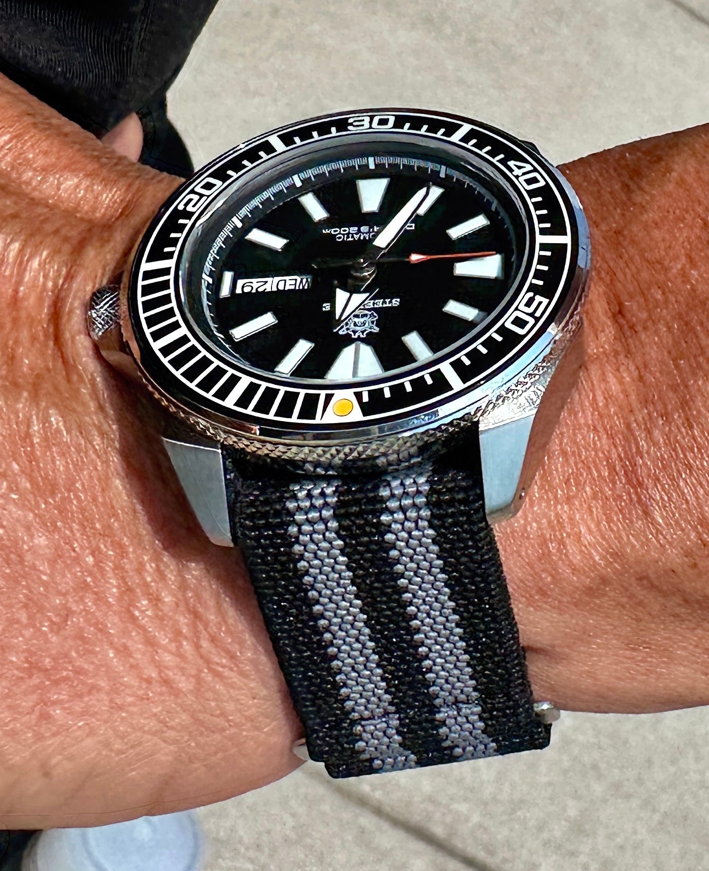 Marine Flex Elastic Watch Strap | Black w/ Gray Stripes | Premium 22mm NATO Style