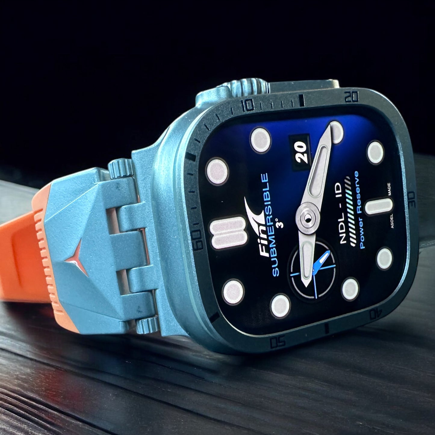 Fin® NDL ID – Dive Inspired Apple Watch Face (Clockology)
