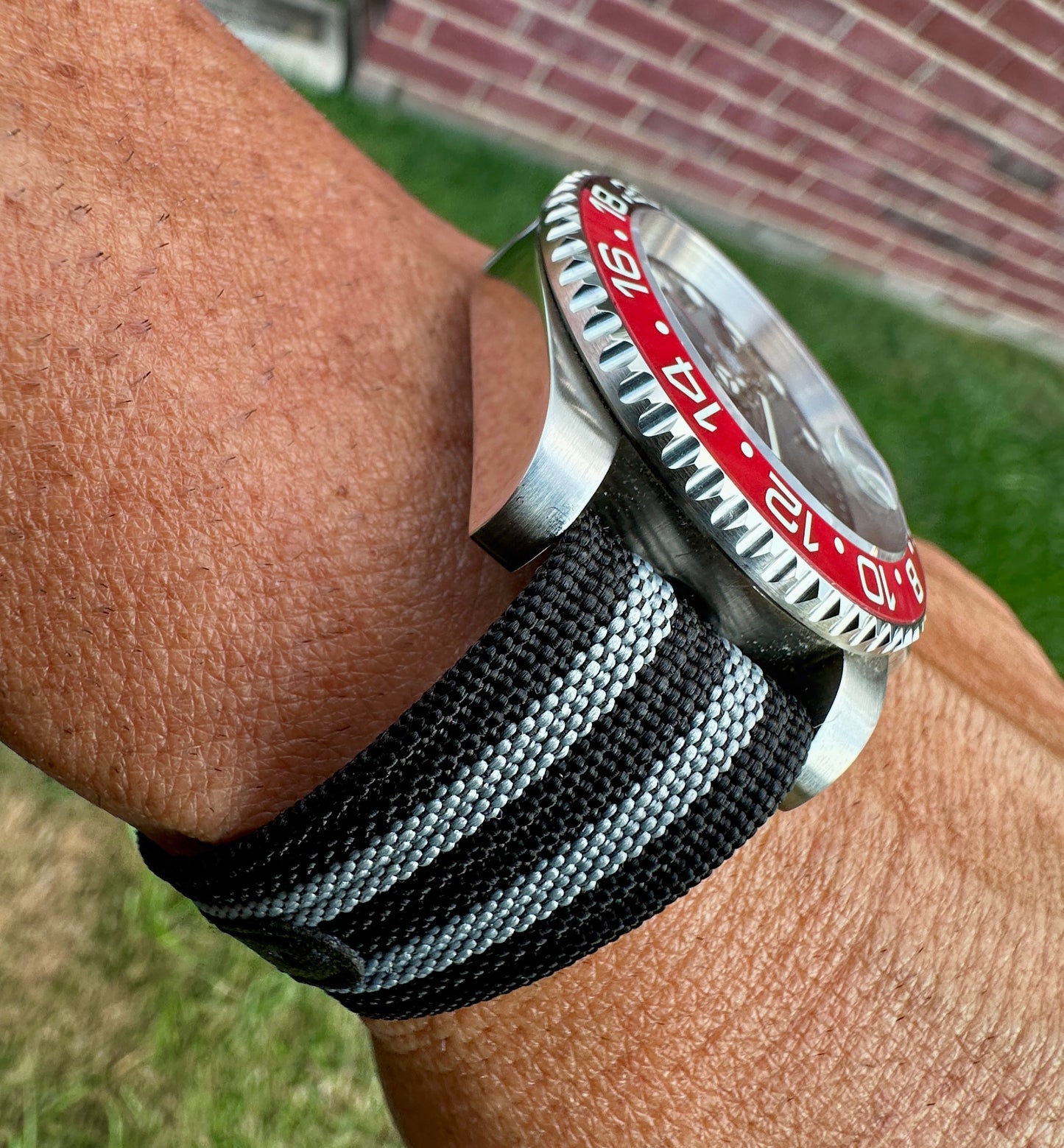 20mm Premium Black Gray Nylon Traditional Watch Strap With Stainless Steel Deployment NATO