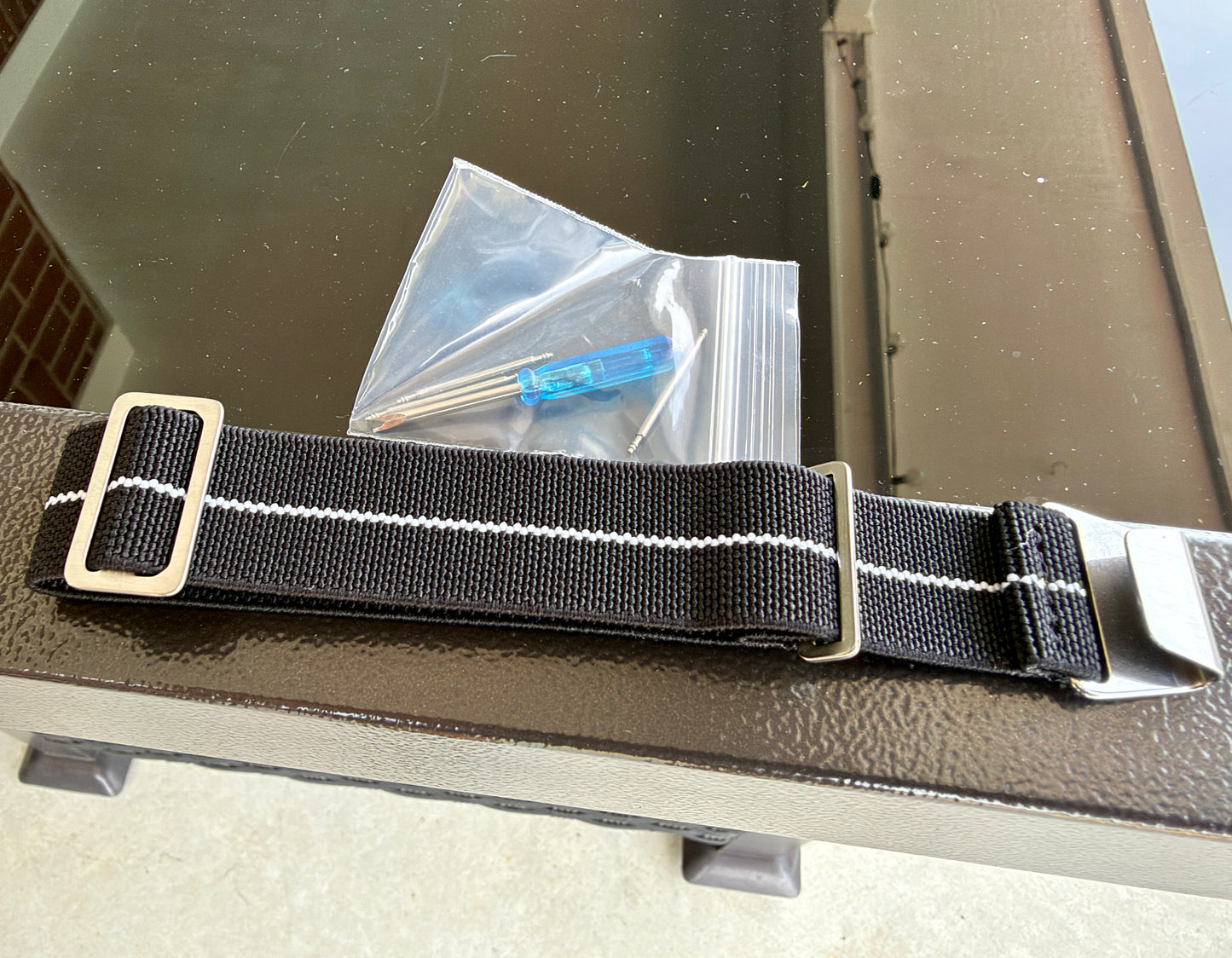 Marine Flex Elastic Watch Strap | Black with White Stripe | Premium 22mm NATO Style