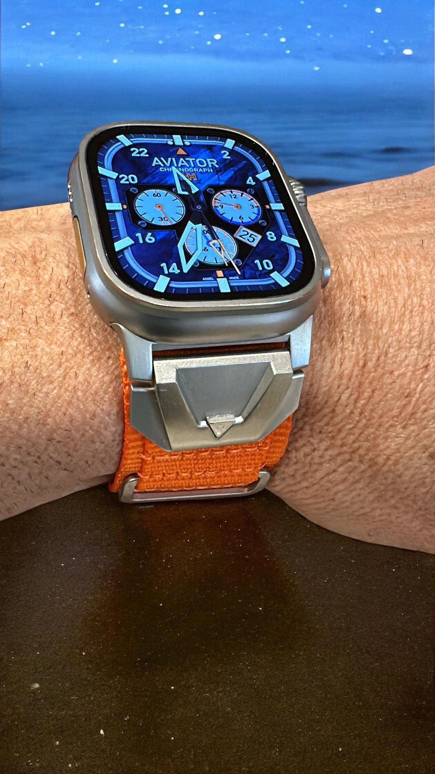 Aviator Chronograph Apple Watch Face, Fighter GMT (Clockology App)