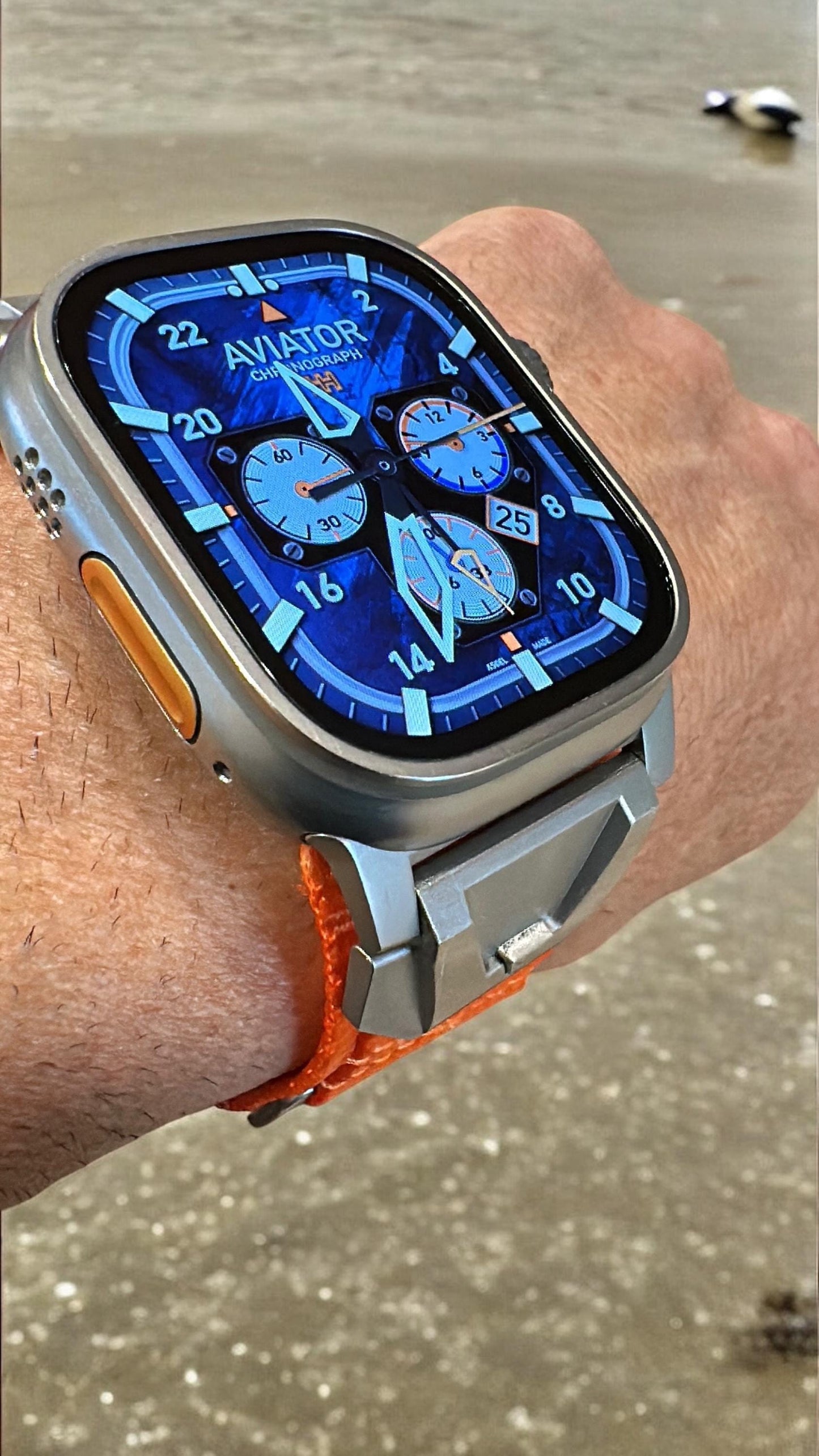 Aviator Chronograph Apple Watch Face, Fighter GMT (Clockology App)