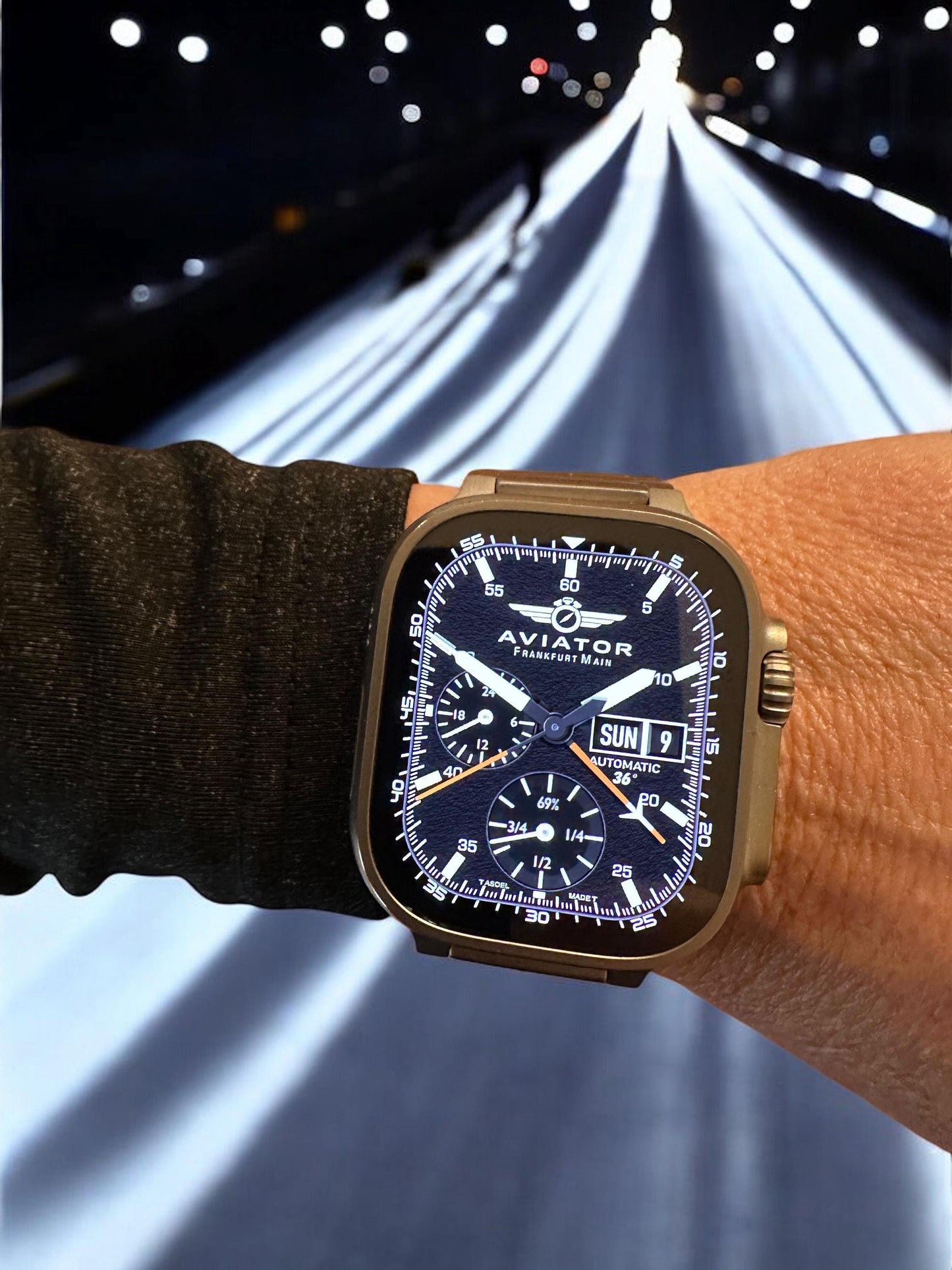 AviatorCo Frankfurt Apple Watch Face for Clockology