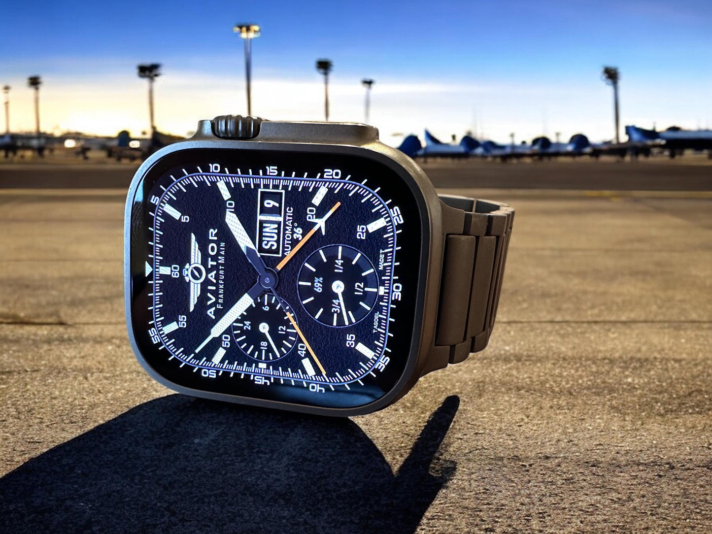 AviatorCo Frankfurt Apple Watch Face for Clockology