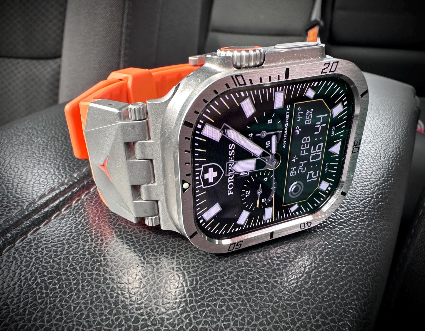 Fortress Military Apple Watch Face: INOX Hybrid Design (Clockology App)