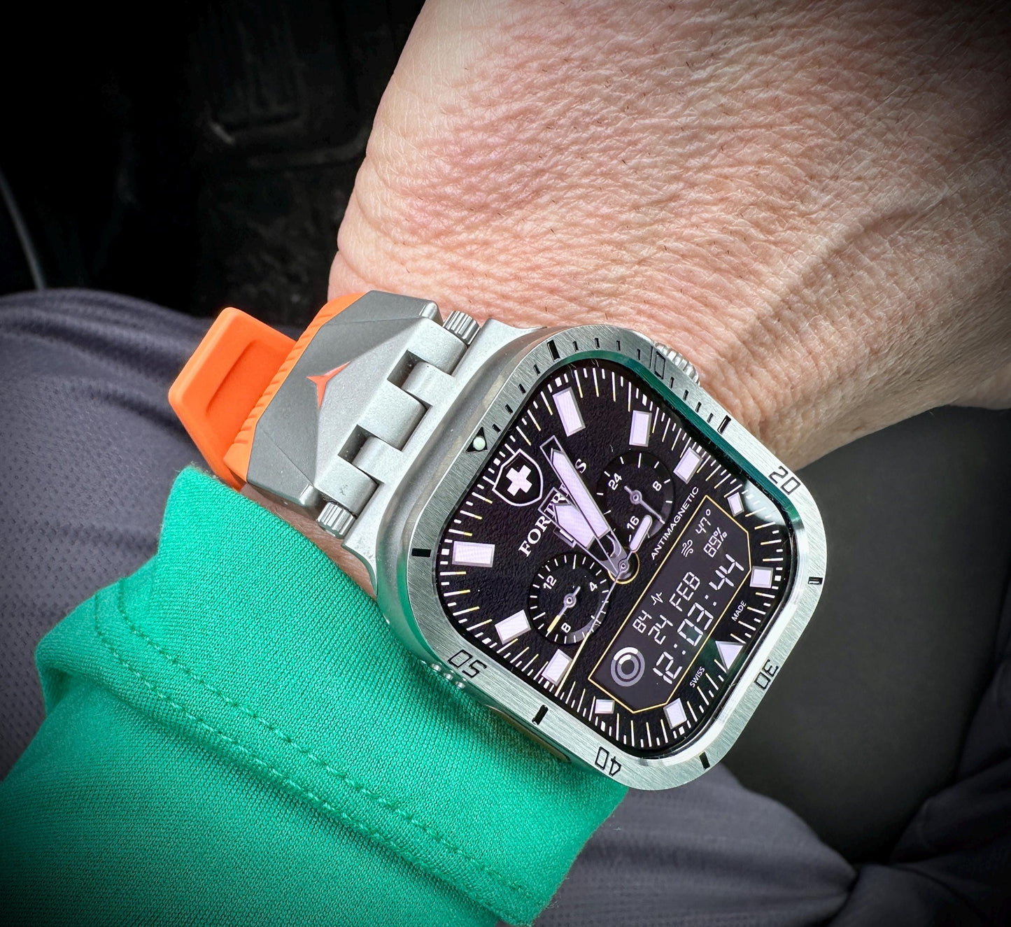 Fortress Military Apple Watch Face: INOX Hybrid Design (Clockology App)