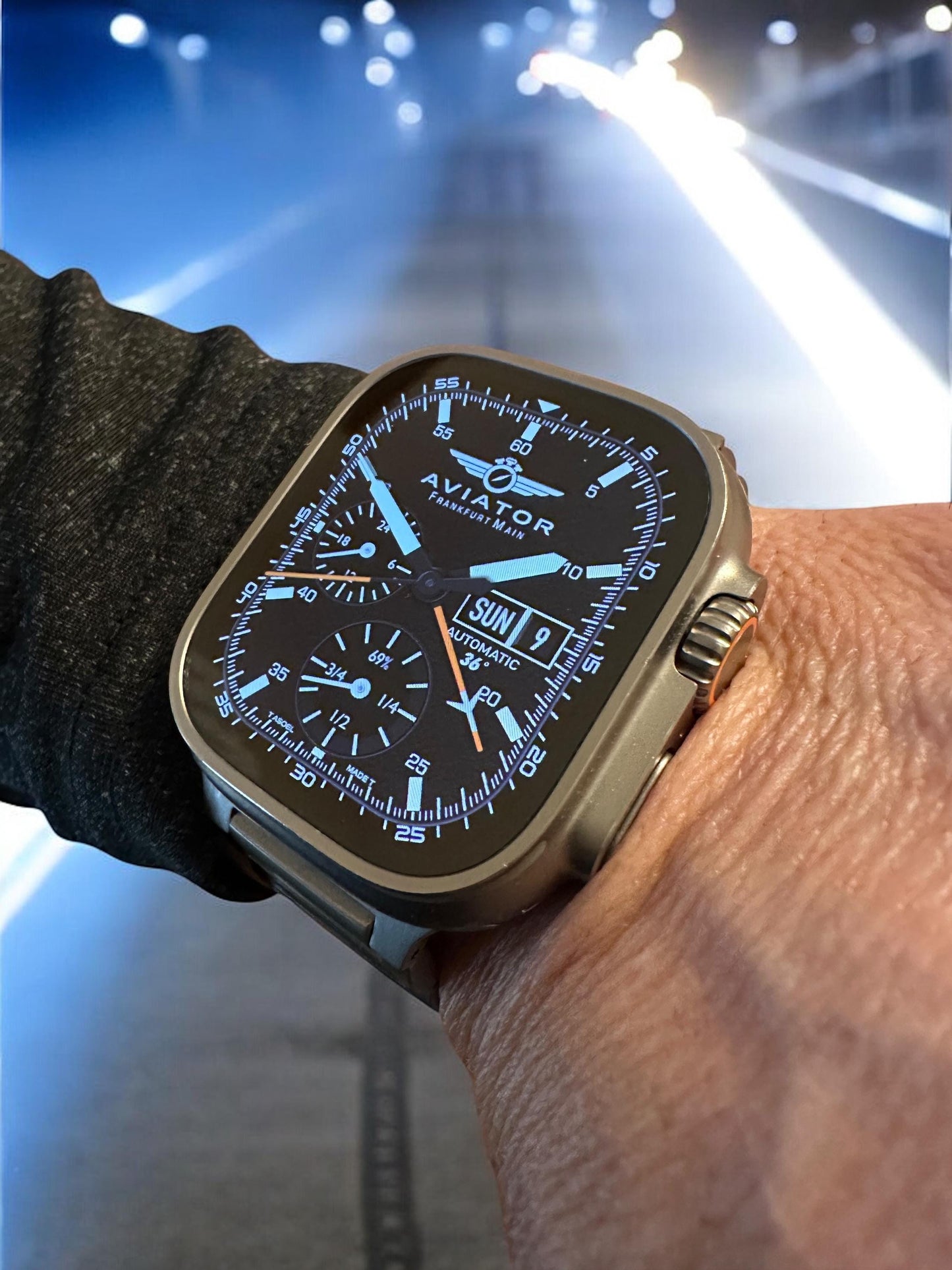 AviatorCo Frankfurt Apple Watch Face for Clockology