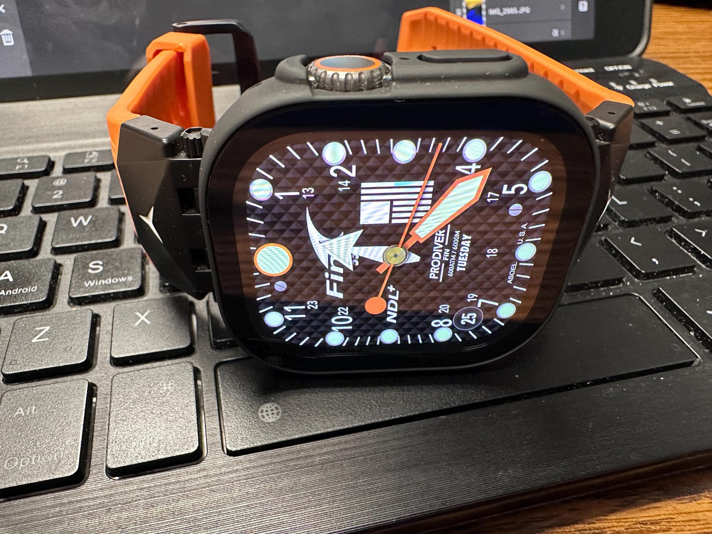 Fin Dive Watch Face for Apple Watch (Clockology App)