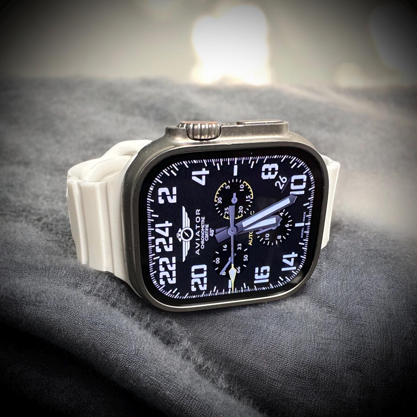 Aviator Flight Apple Watch Face: Military Time Clockology Design