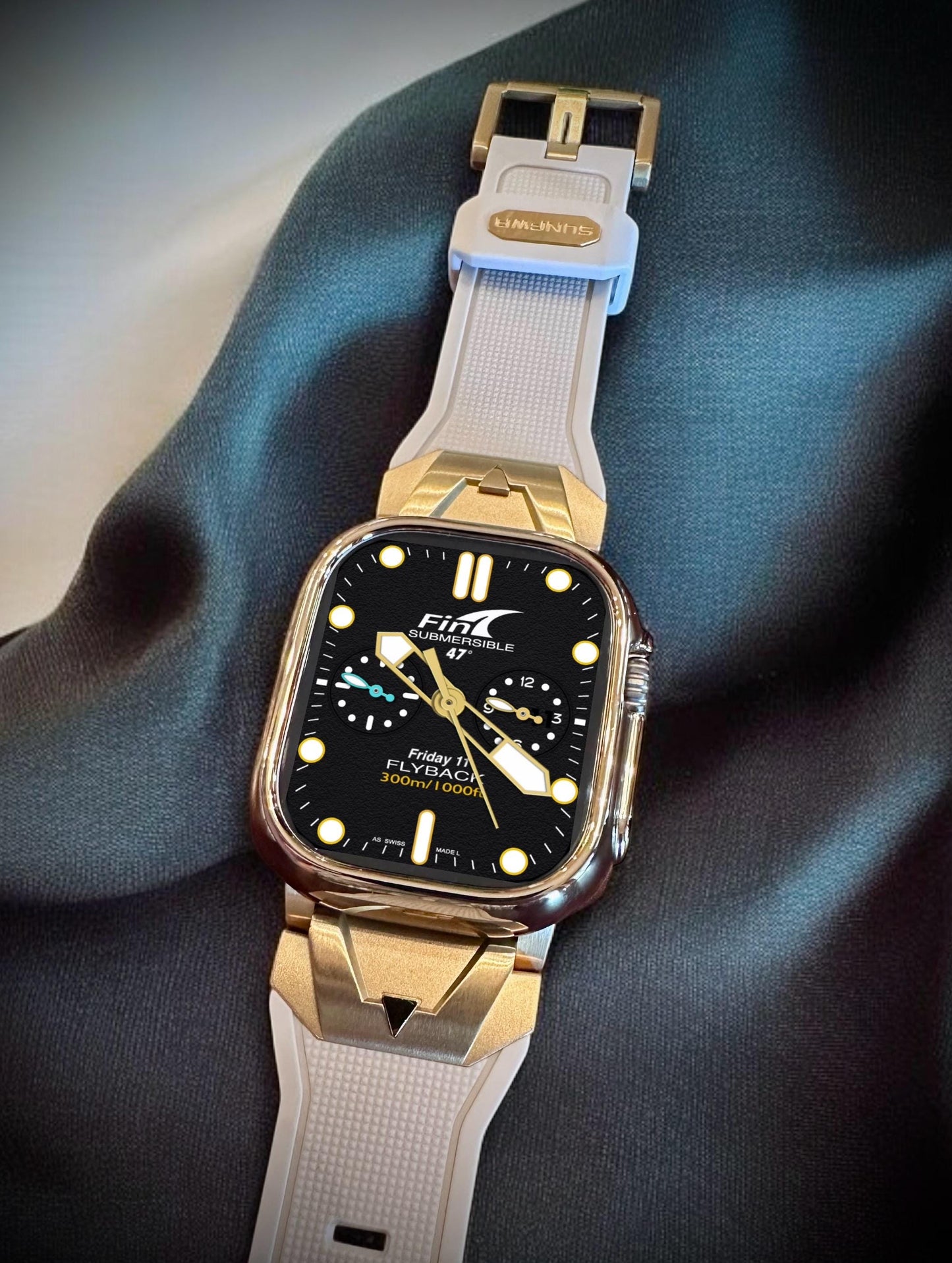 Fin Submersible 300m Diver Watch Face for Clockology - download