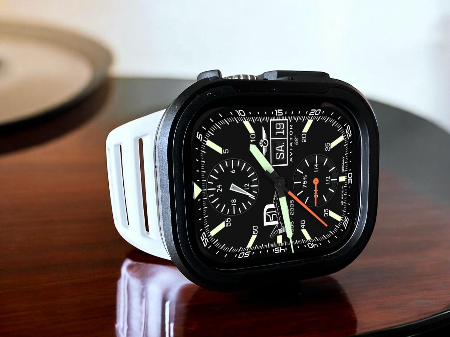 AviatorCo Explorer Apple Watch Face (Clockology App)