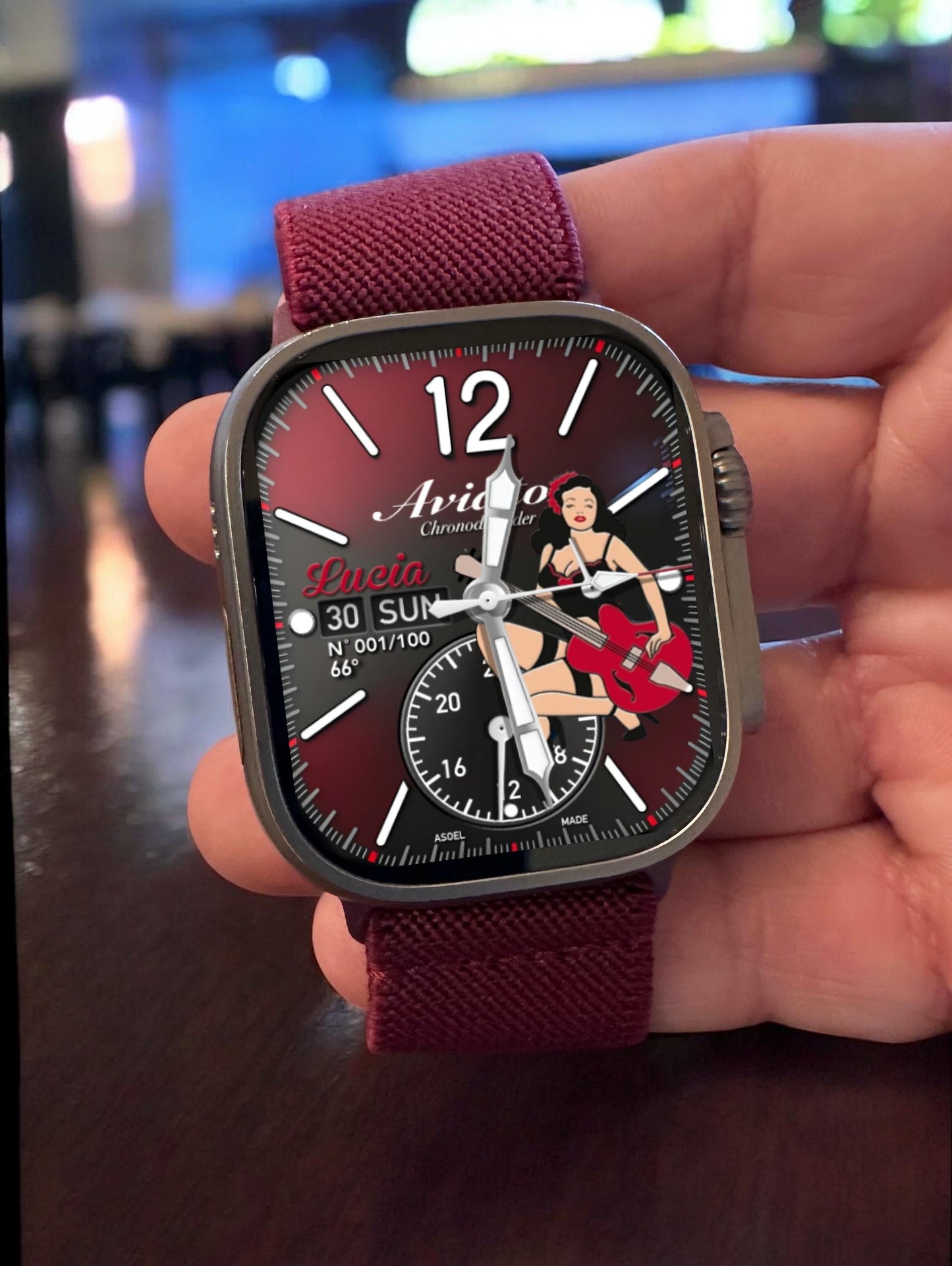 Aviator Chronodefender Apple Watch Face: Lucia Edition (Clockology)