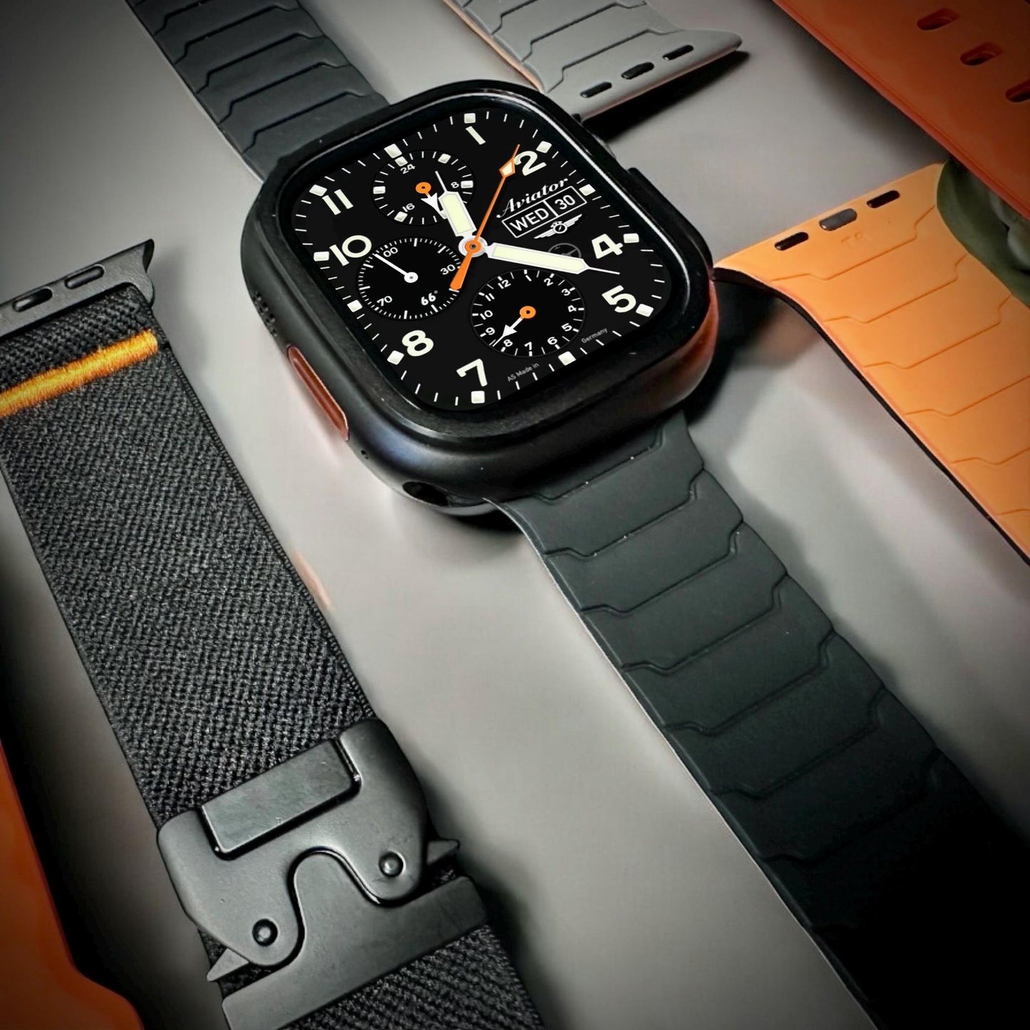 AviatorCo TacChrono Apple Watch Face for Clockology App