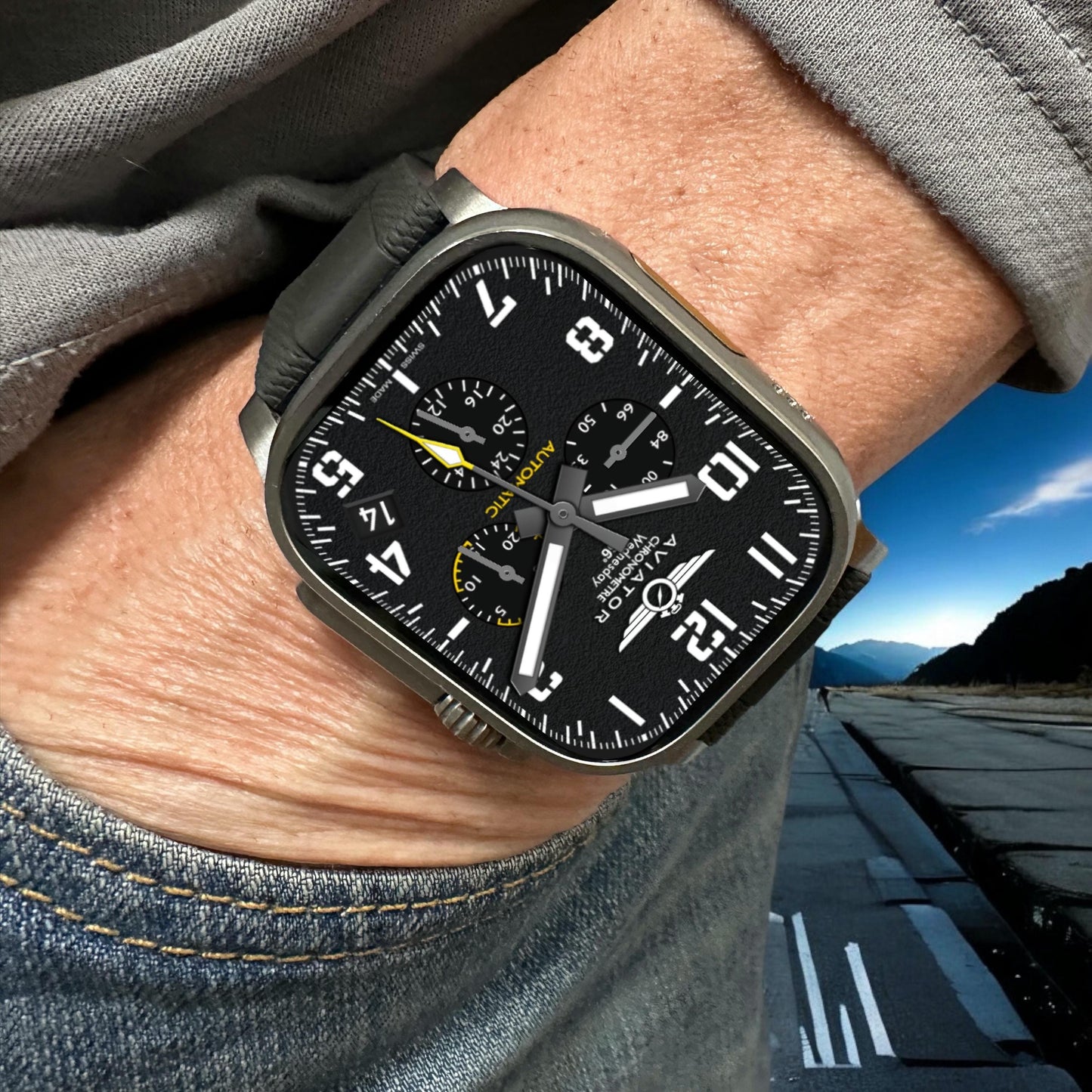 Aviator Analog Watch Face for Apple Watch Clockology
