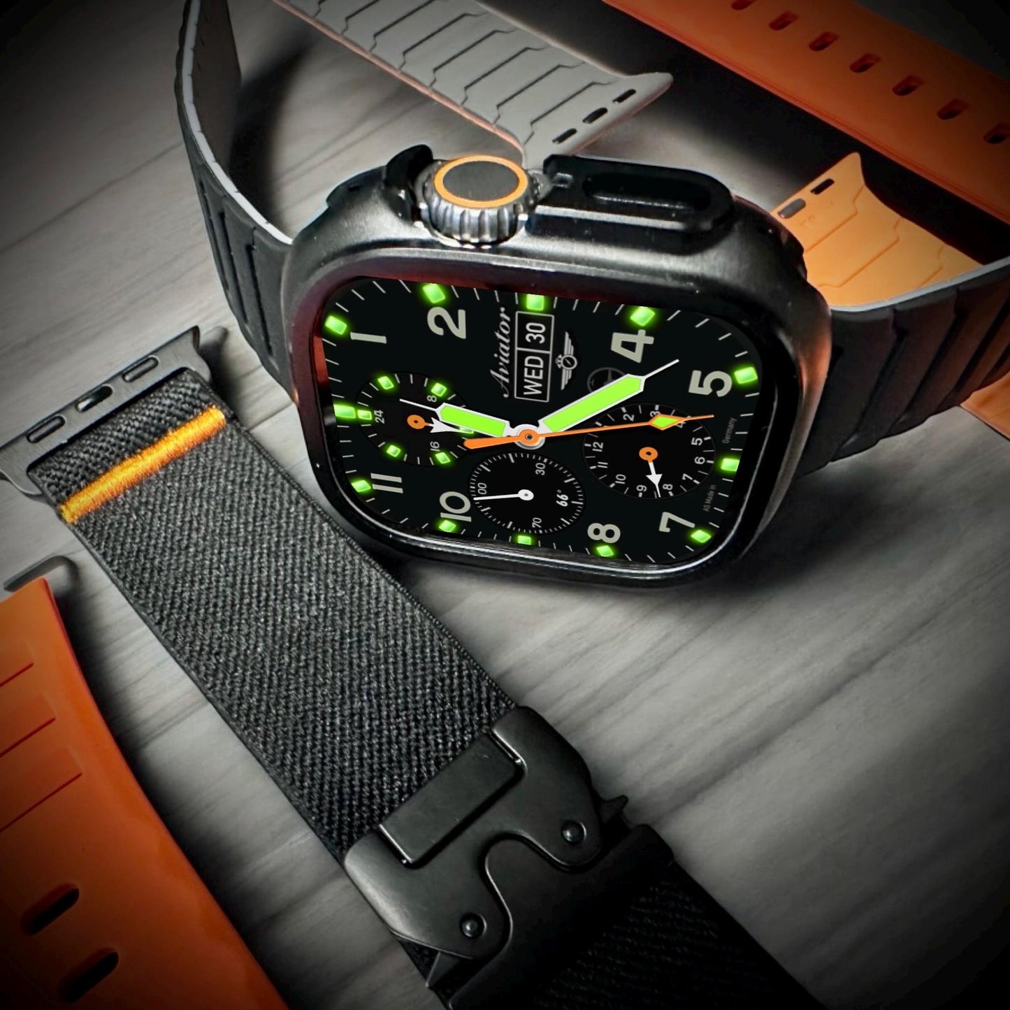 AviatorCo TacChrono Apple Watch Face for Clockology App
