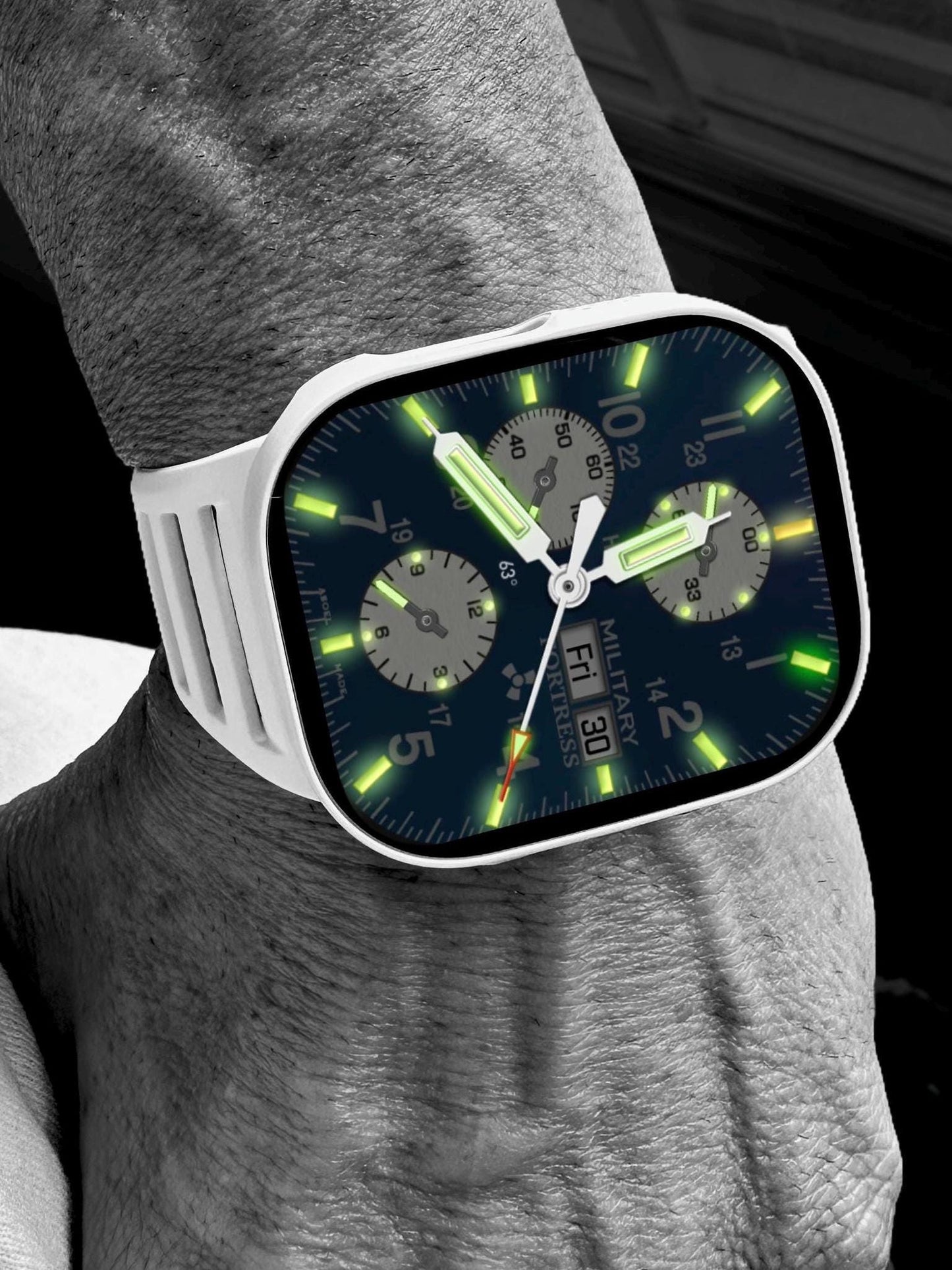 Military Style Apple Watch Face: Fortress IV (Clockology)
