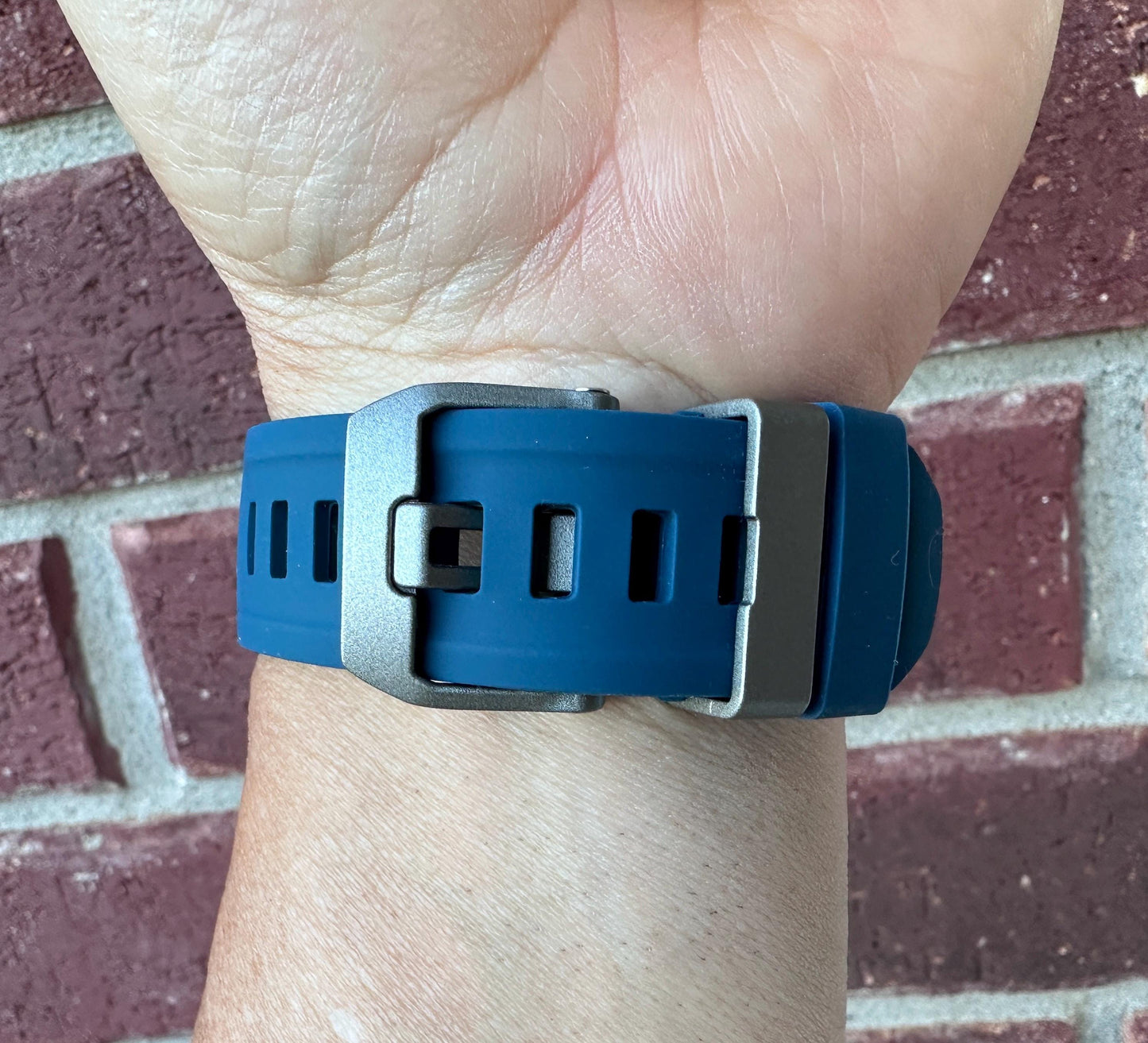 Rugged Silicone Sport Band for Apple Watch Ultra: Titanium Buckle, 42-49mm