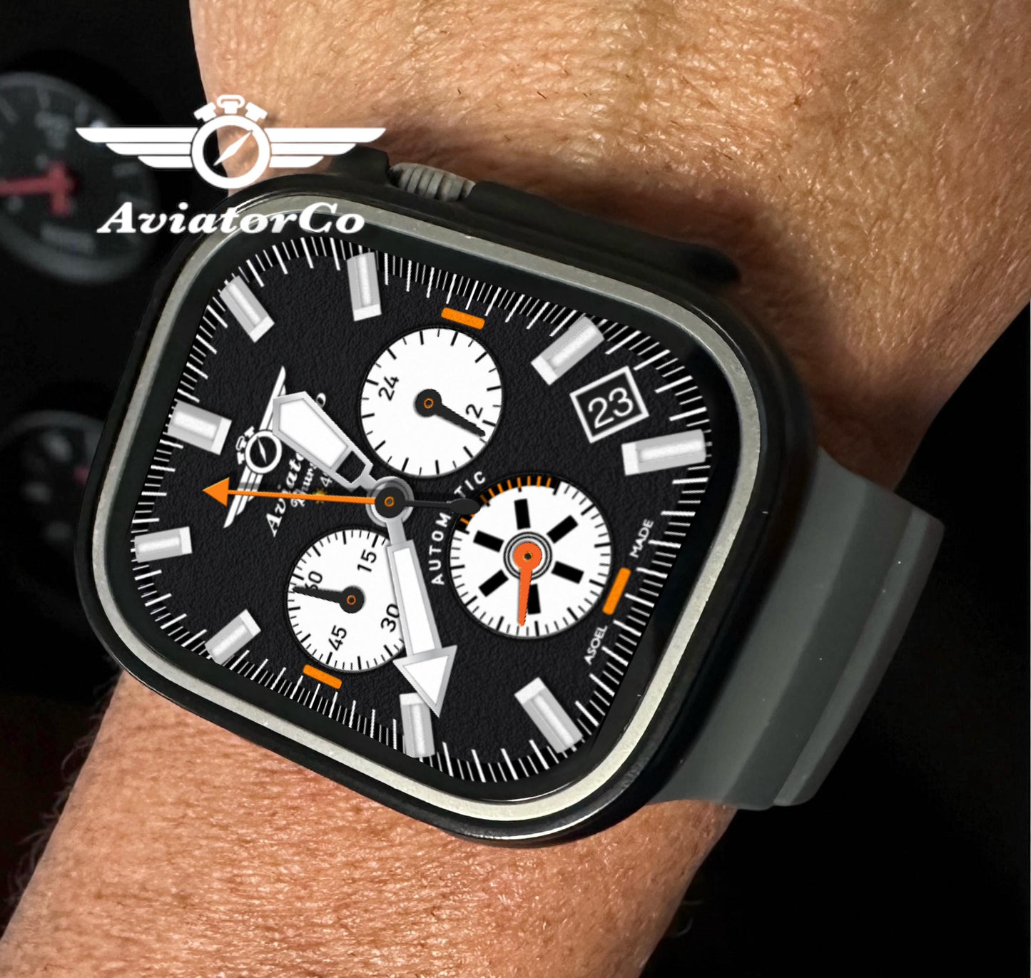 AviatorCo Bull's-Eye Apple Watch Face: Flight Chronograph (Clockology)